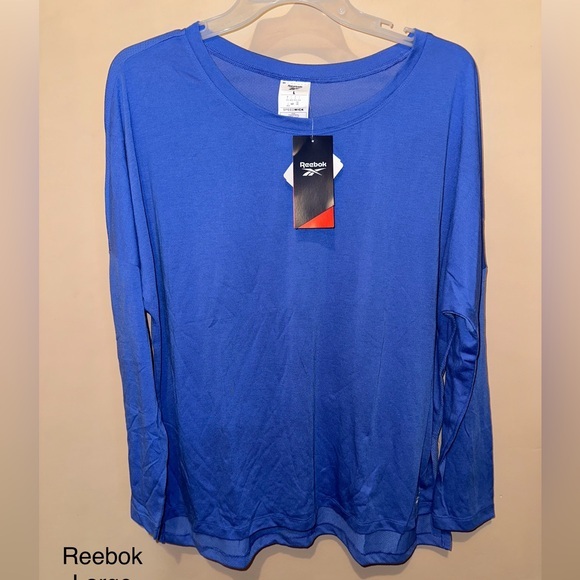 Reebok Tops - NWT Reebok Long Sleeve Shirt